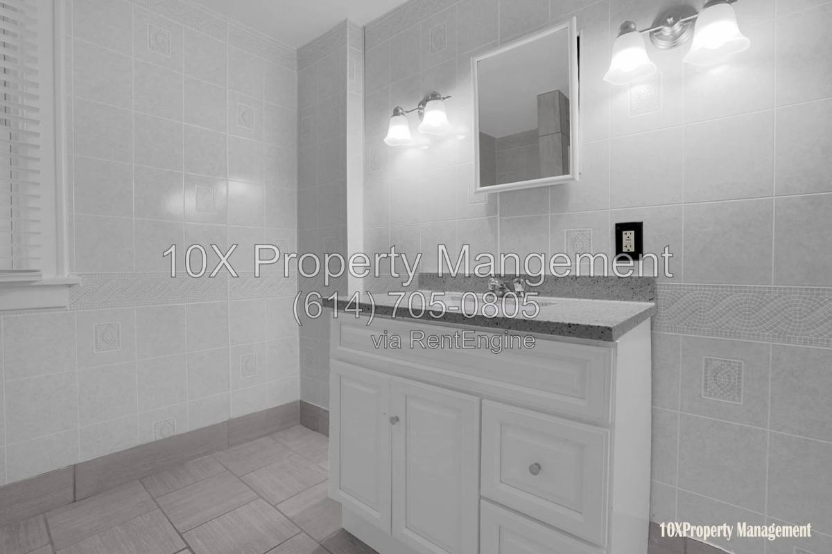 House for rent at 563 S Burgess Ave, Columbus, OH 43204