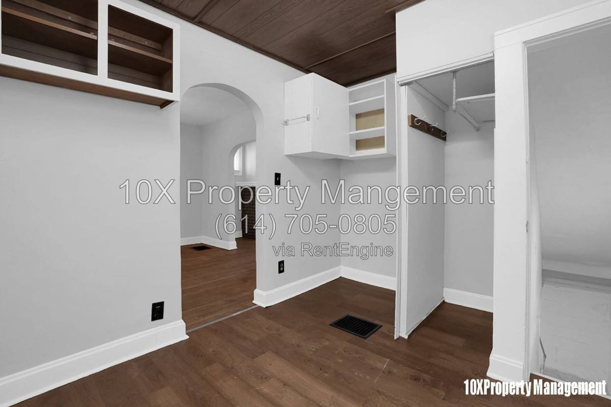 House for rent at 563 S Burgess Ave, Columbus, OH 43204