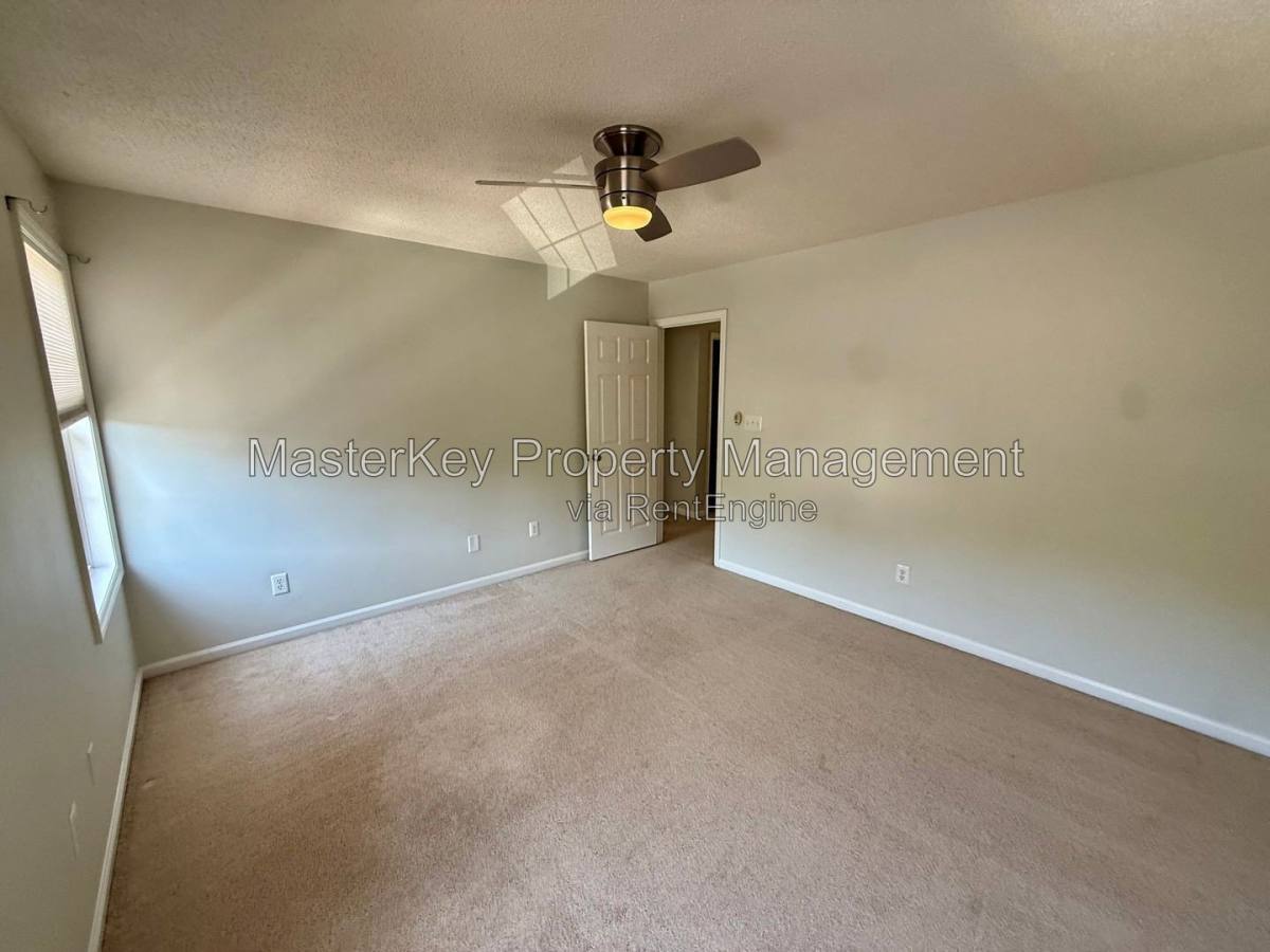 Townhouse for rent at 114 Pointe Crest Court, Cary, NC 27513