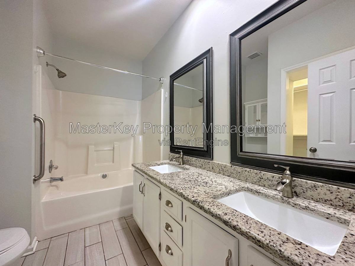 Townhouse for rent at 114 Pointe Crest Court, Cary, NC 27513