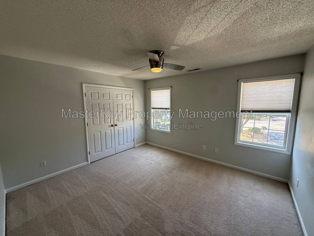 Townhouse for rent at 114 Pointe Crest Court, Cary, NC 27513