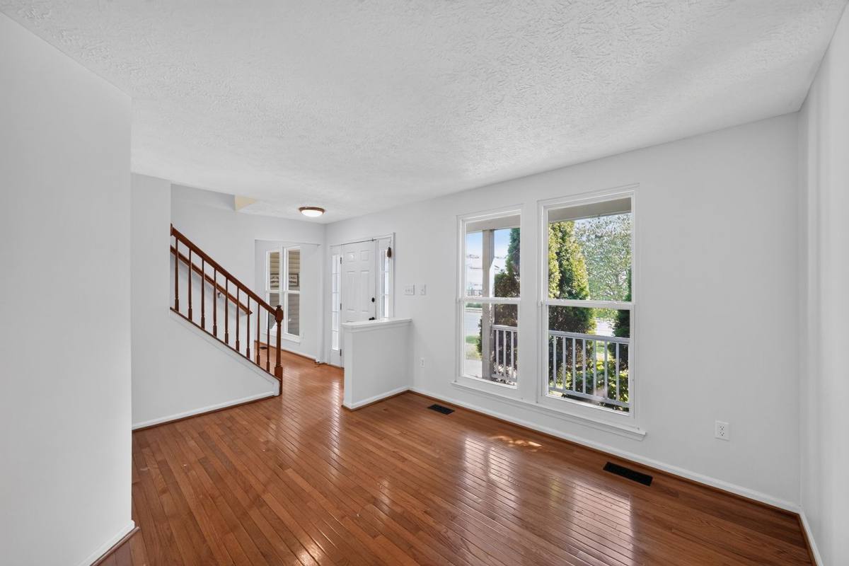 House for rent at 2377 Tawny Dr, Waldorf, MD 20601