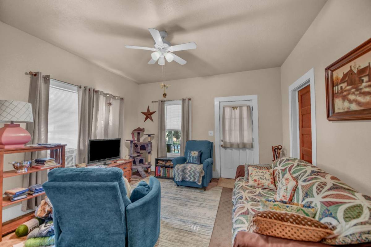 House for rent at 14200 Old Garner Rd, Weatherford, TX 76088