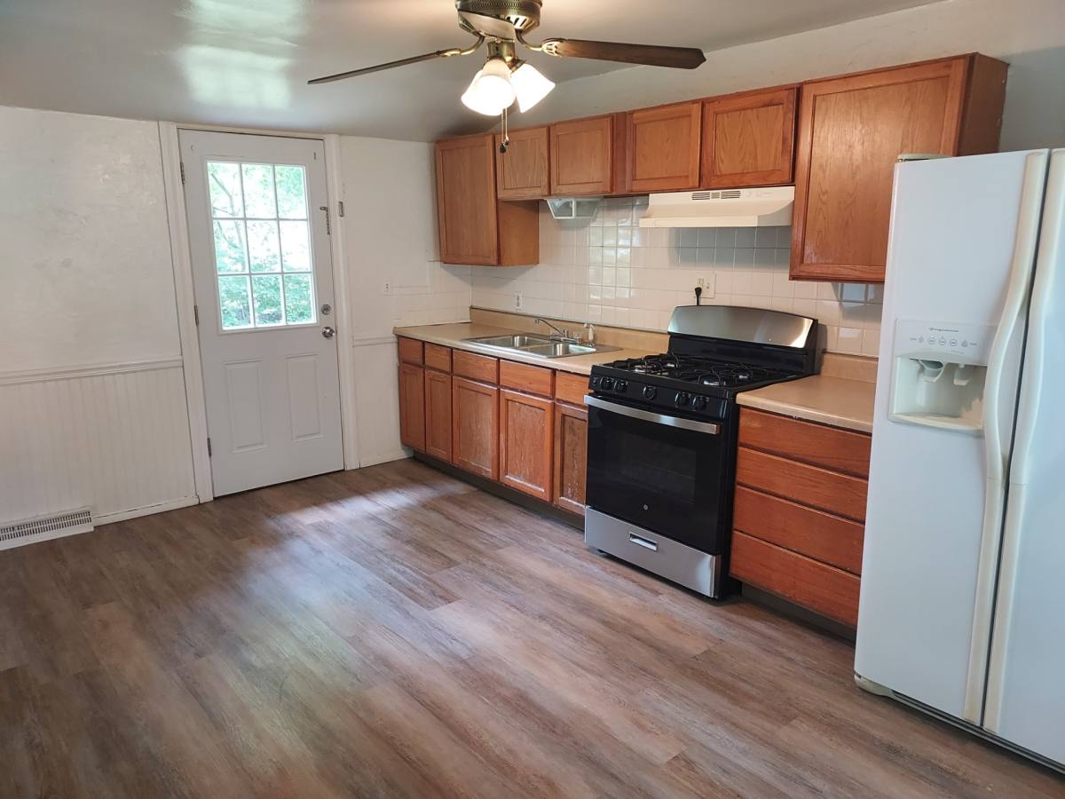 Apartment for rent at 5103 Firnley Ave, Youngstown, OH 44512