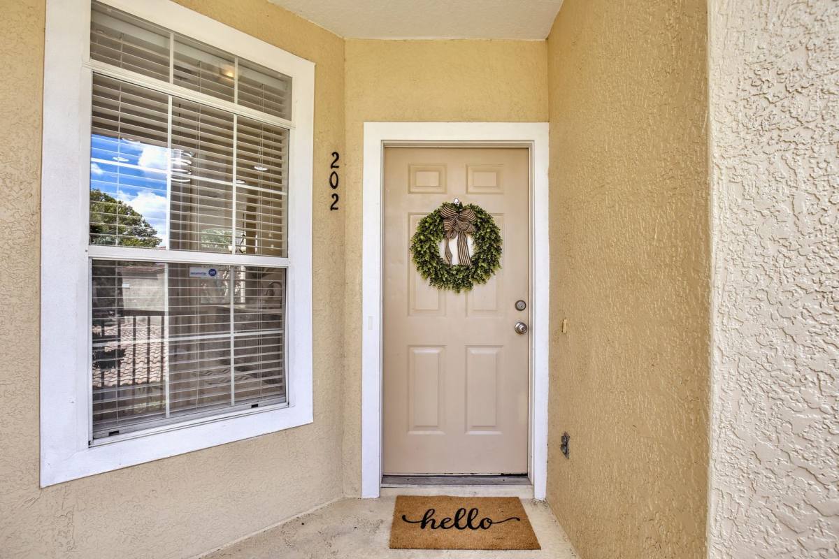 Townhouse for rent at 696 Seabrook Court, Altamonte Springs, FL 32714