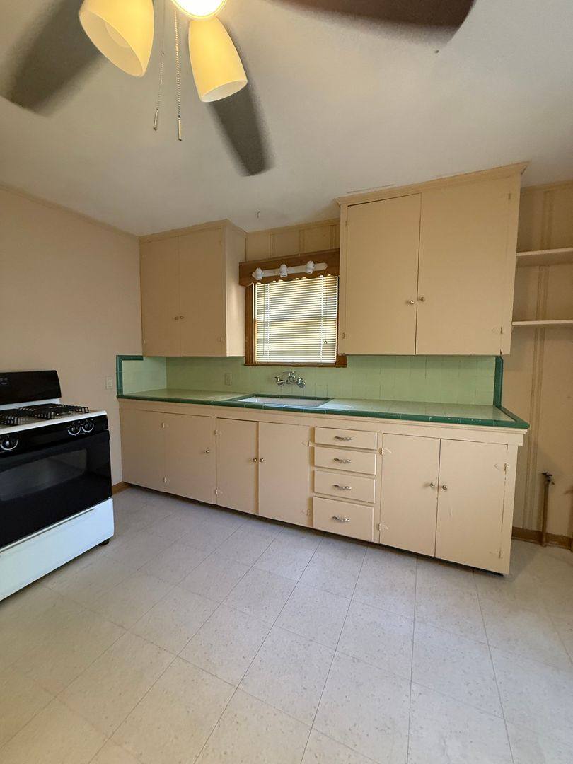 House for rent at 309 S Alamo, Weatherford, TX 76086