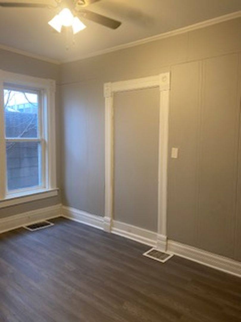 Apartment for rent at 117 W Main St, Morris, IL 60450