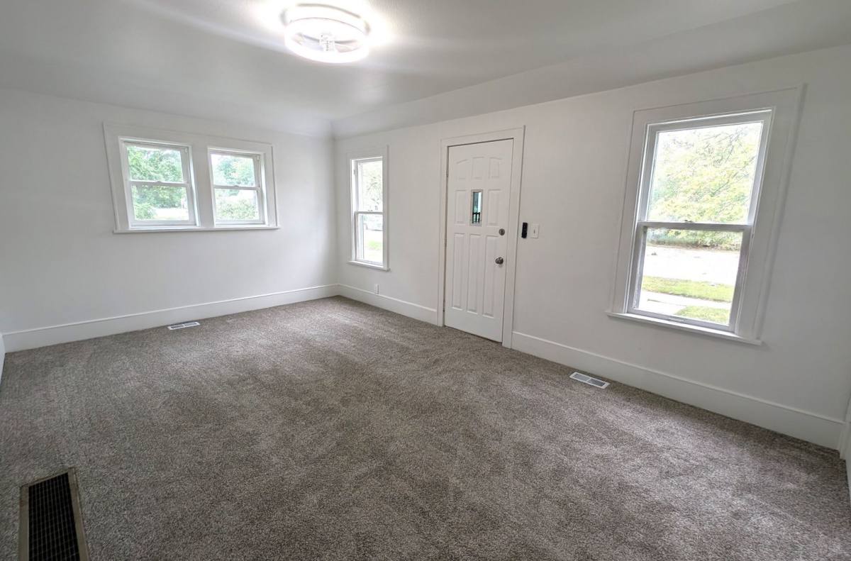 House for rent at 2229 McIlwraith St, Muskegon, MI 49444