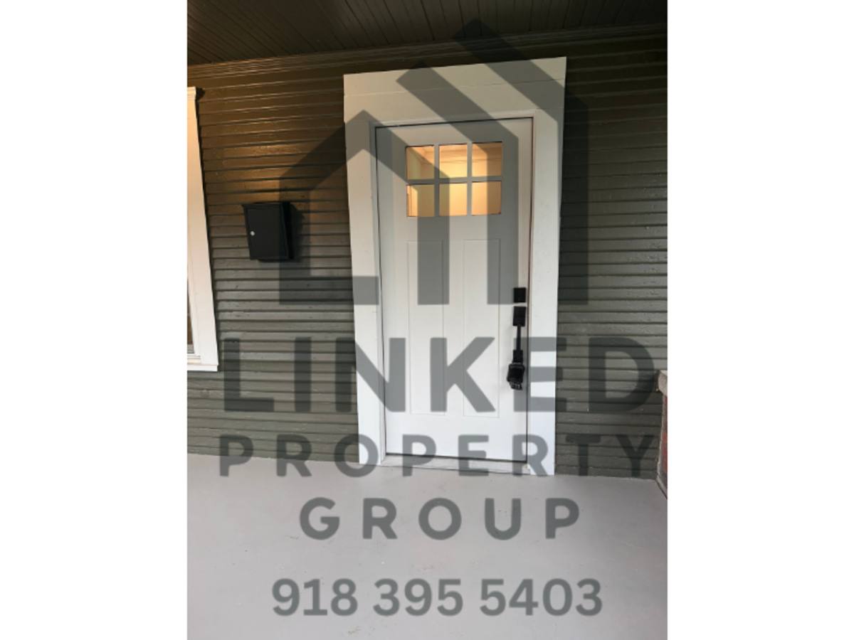 House for rent at 1525 S Dewey Ave, Bartlesville, OK 74003