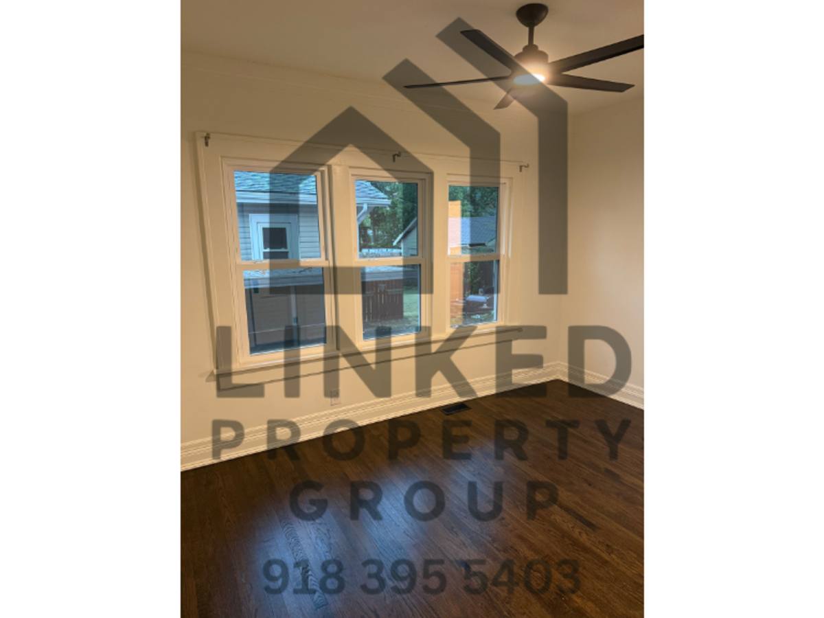 House for rent at 1525 S Dewey Ave, Bartlesville, OK 74003