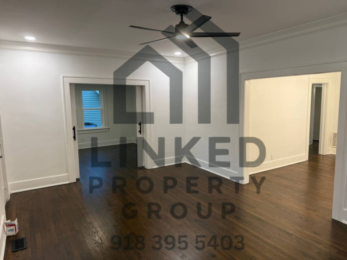 House for rent at 1525 S Dewey Ave, Bartlesville, OK 74003