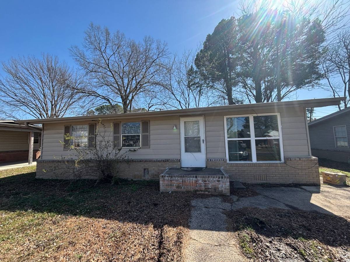 House for rent at 509 W K St, Russellville, AR 72801