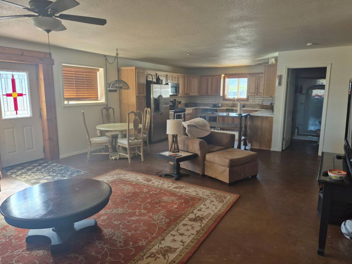 Apartment for rent at 614 S Canyon, Alamogordo, NM 88310