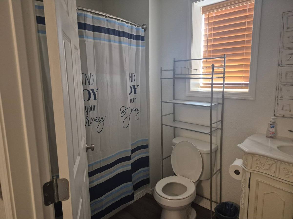 Apartment for rent at 614 S Canyon, Alamogordo, NM 88310