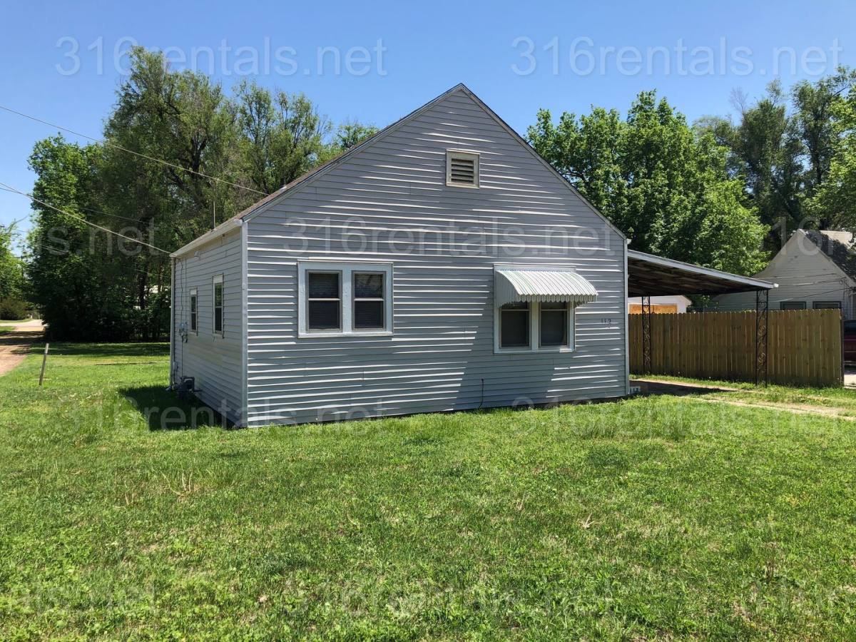 House for rent at 112 N Kansas Ave, Newton, KS 67114