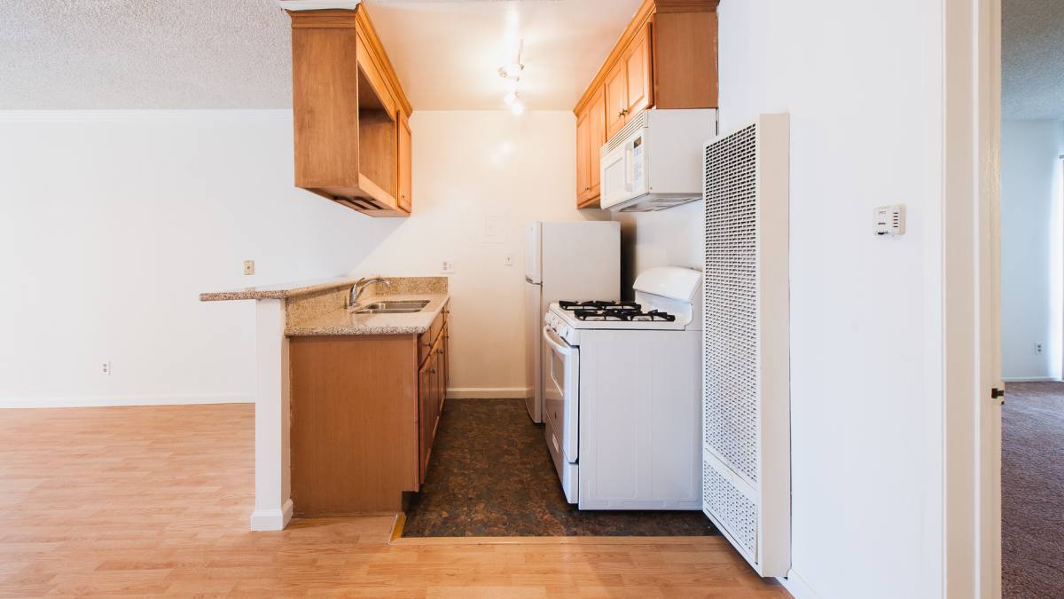 Apartment for rent at 4208 Sepulveda Blvd, Torrance, CA 90505