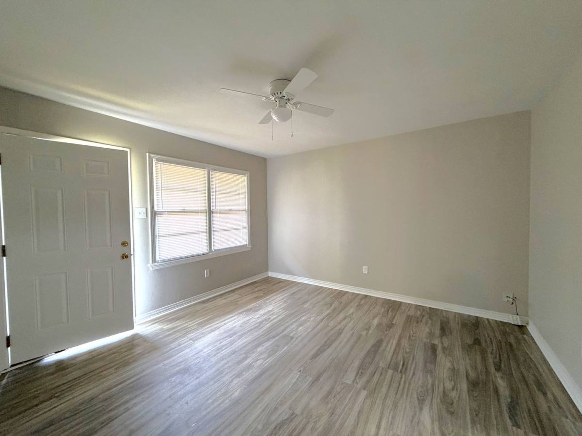 House for rent at 6855 Victor Rd, Mobile, AL 36608