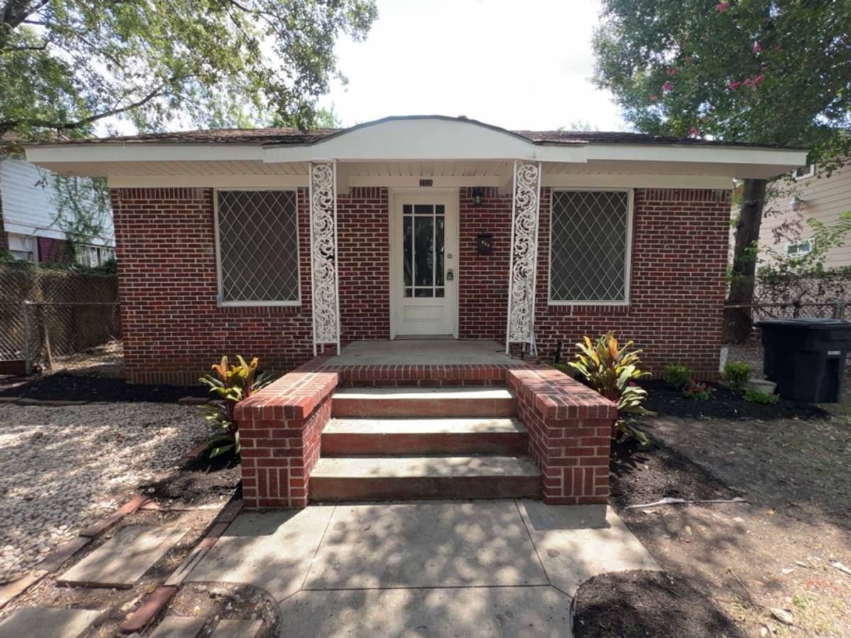 House for rent at 108 Bedford St, Houston, TX 77012
