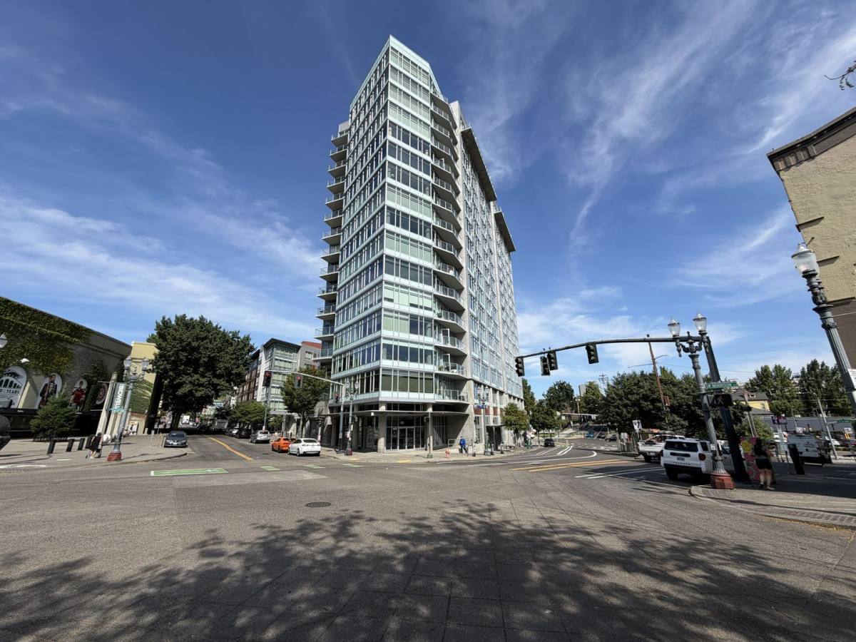House for rent at 1926 W Burnside St #704, Portland, OR 97209