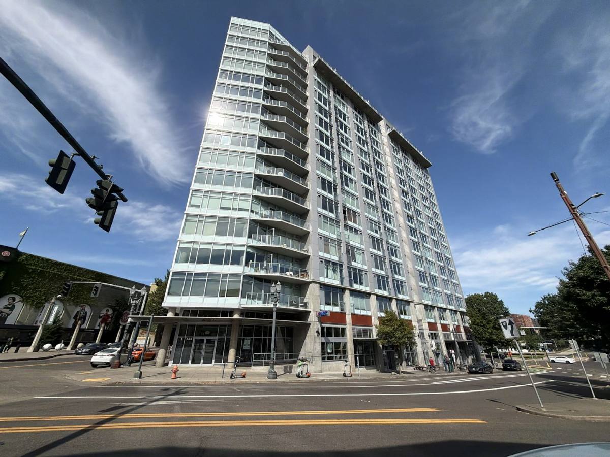 House for rent at 1926 W Burnside St #704, Portland, OR 97209