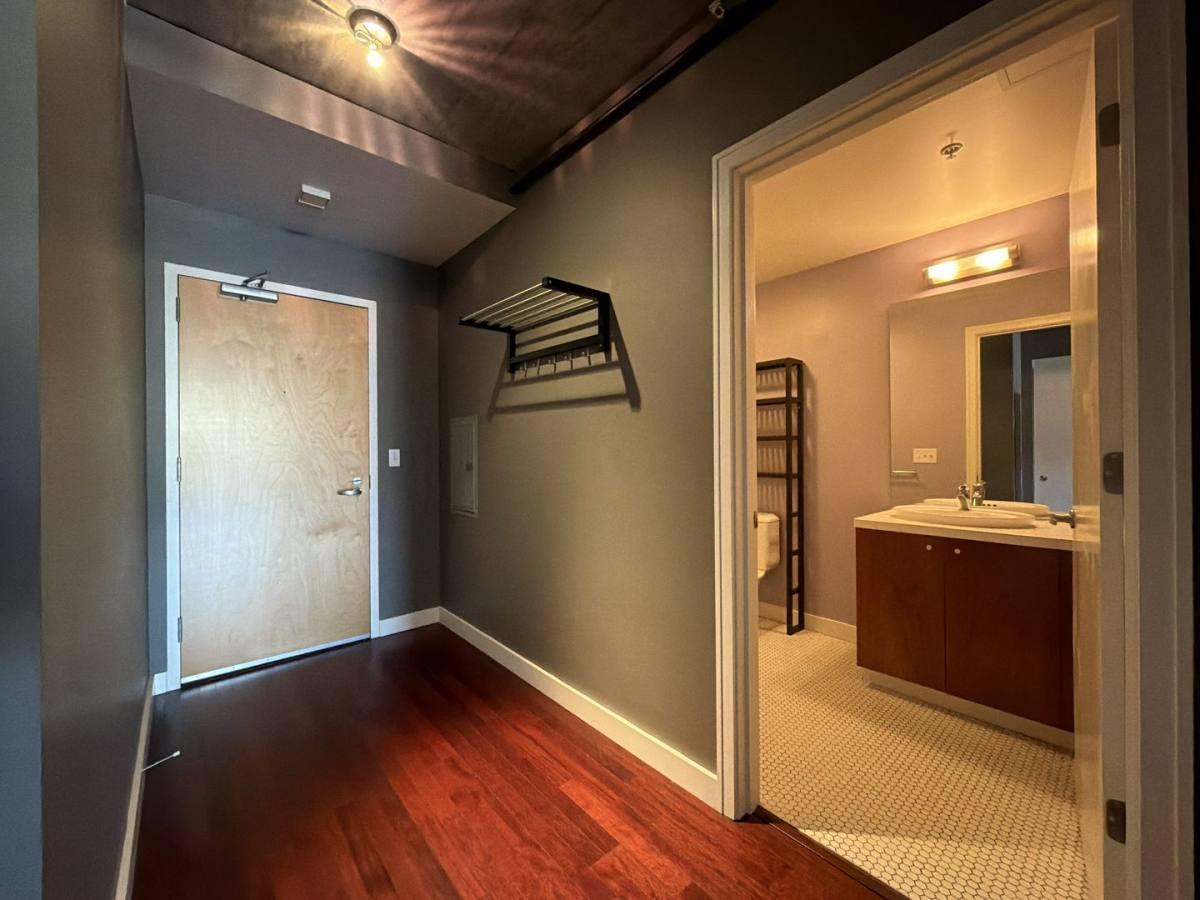 House for rent at 1926 W Burnside St #704, Portland, OR 97209