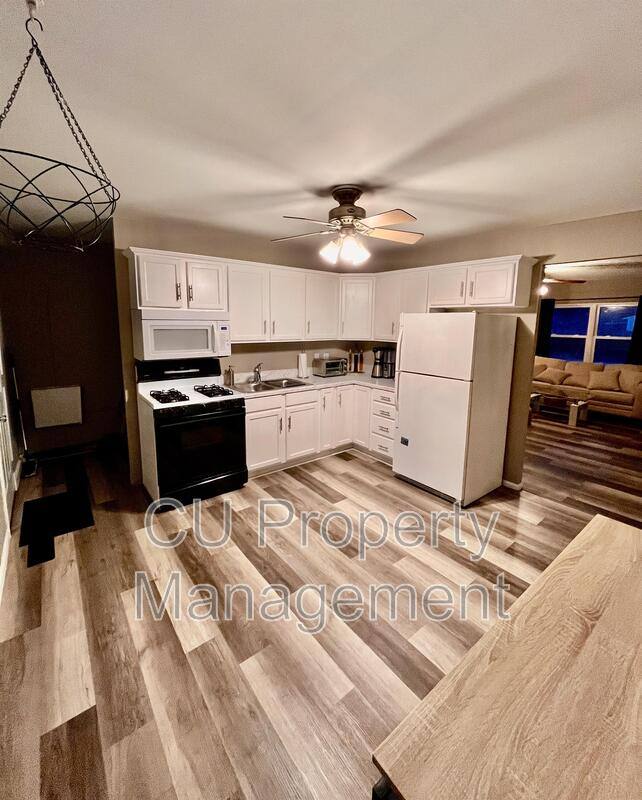 House for rent at 618 Dogwood Dr, Champaign, IL 61821