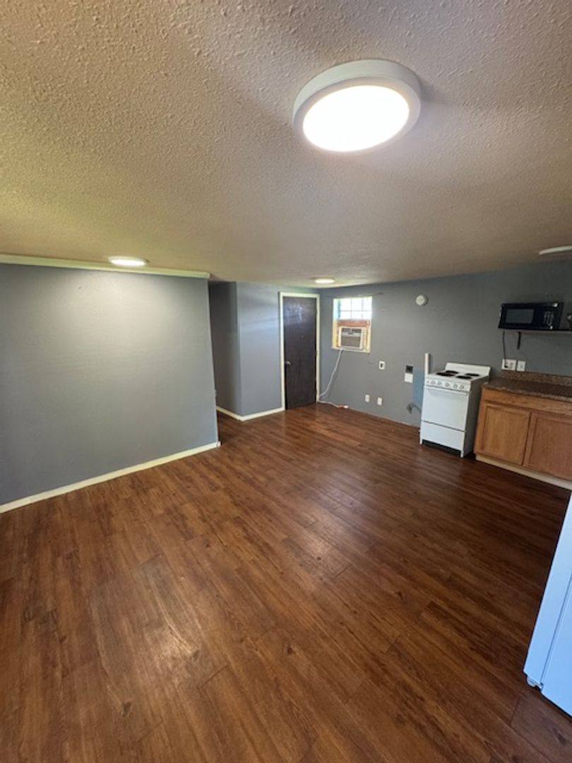 Apartment for rent at 648 FM #A, Merkel, TX 79536