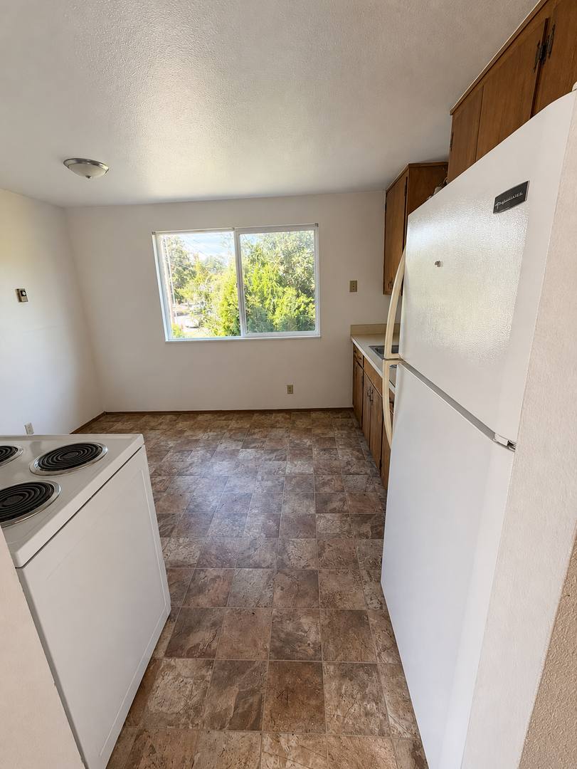 Apartment for rent at 130 Whitman St N, Monmouth, OR 97361