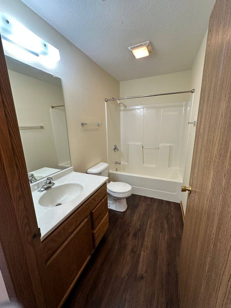 Apartment for rent at 204 Jewel Dr, Ames, IA 50010