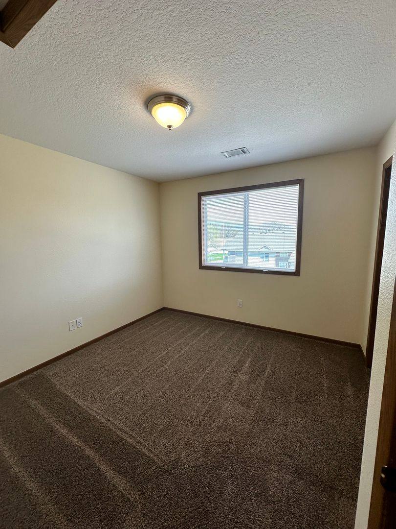 Apartment for rent at 204 Jewel Dr, Ames, IA 50010