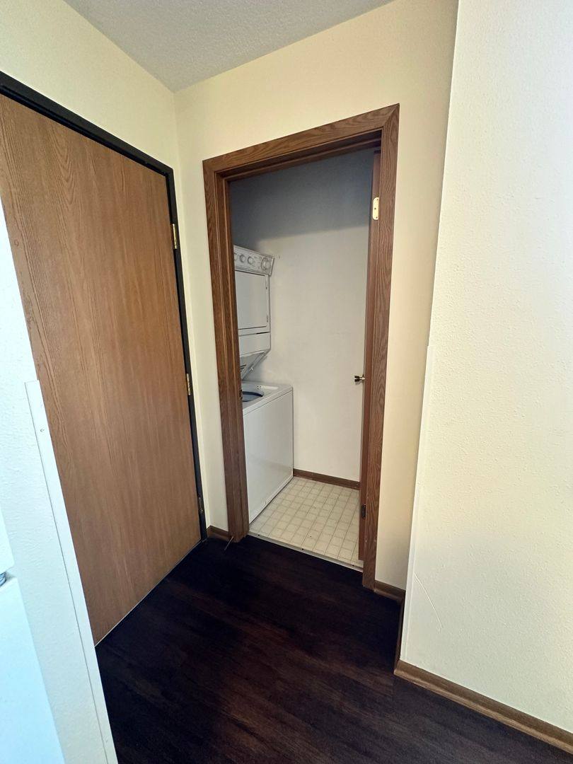 Apartment for rent at 204 Jewel Dr, Ames, IA 50010