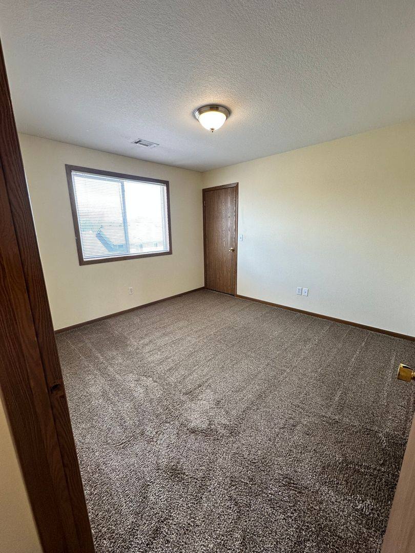 Apartment for rent at 204 Jewel Dr, Ames, IA 50010