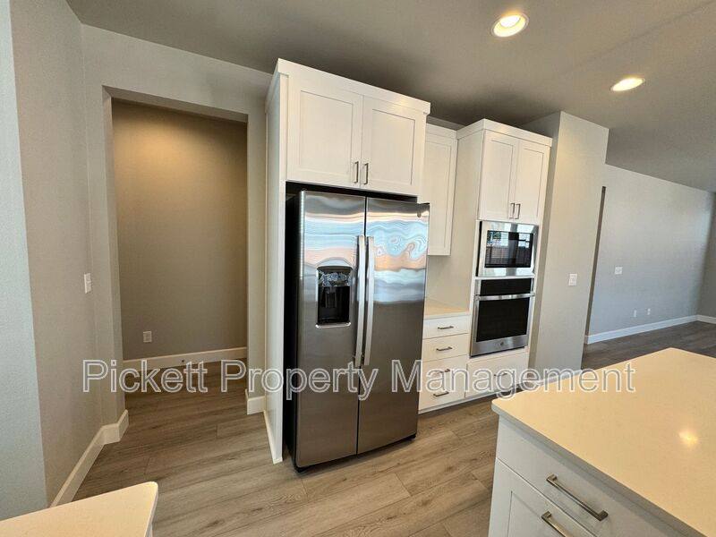 House for rent at 3835 SW Alava Court, Port Orchard, WA 98367