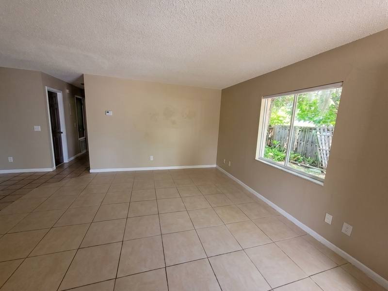 Apartment for rent at 5523 Lehigh Ave, Orlando, FL 32807