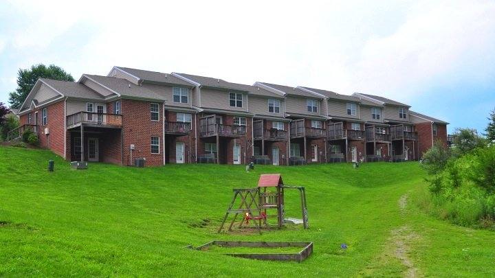 Townhouse for rent at 517 Virginian Dr, Christiansburg, VA 24073