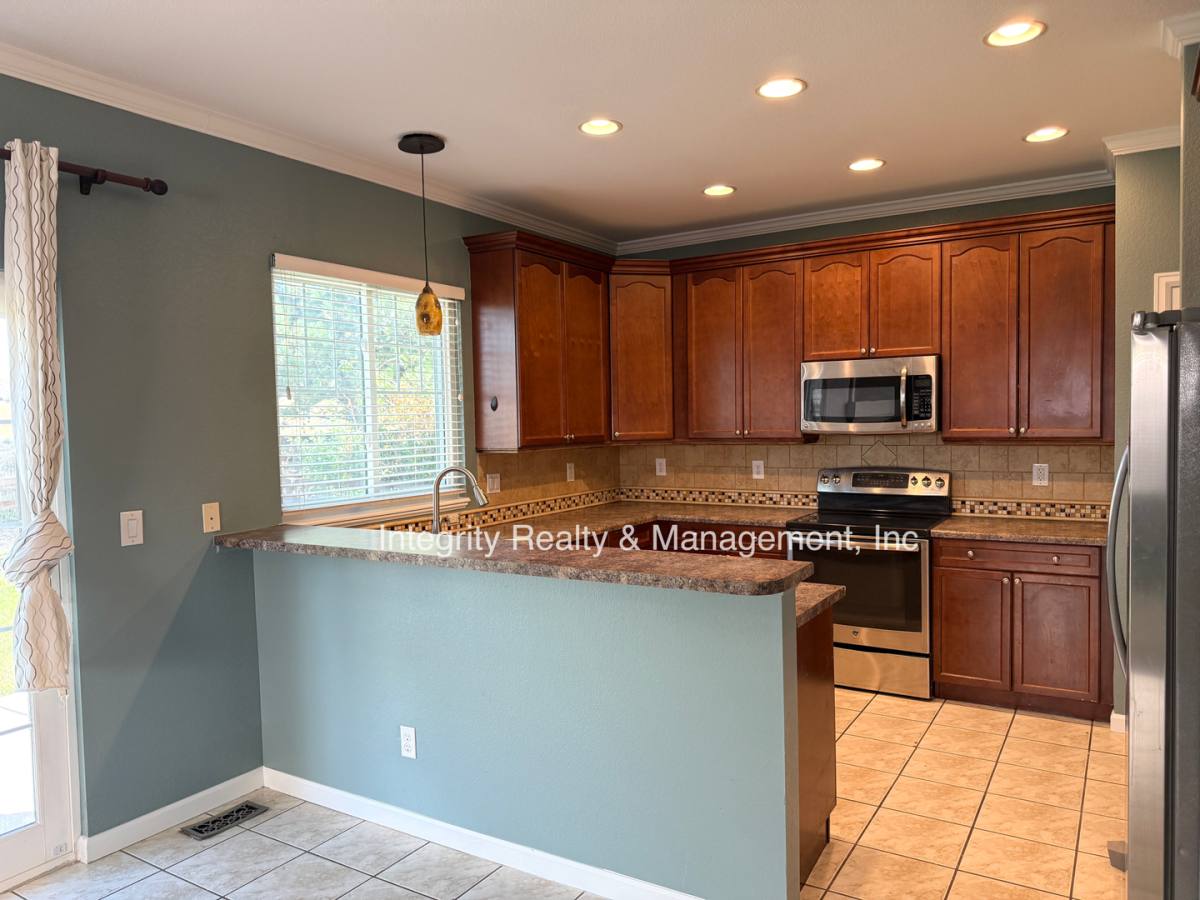 4367 Prairie Rose Circle, Castle Rock, CO 80109 - House for Rent - Image 2