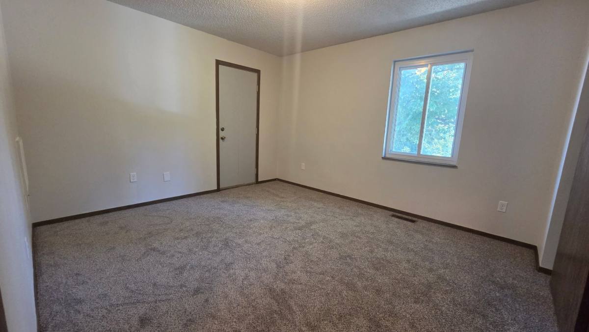 Apartment for rent at 9 St Francois Ave, Farmington, MO 63640