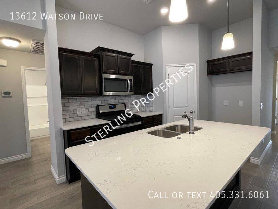 House for rent at 13612 Watson Dr, Piedmont, OK 73078