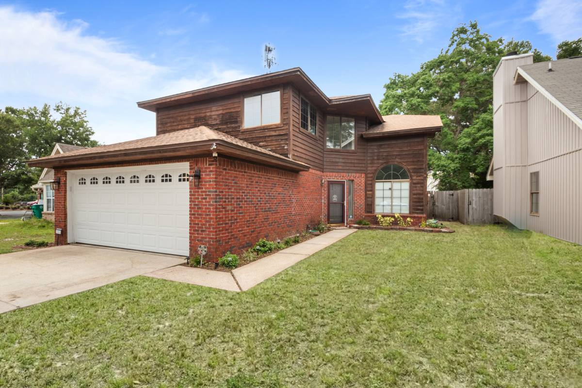 House for rent at 193 Woodland Park Circle, Mary Esther, FL 32569