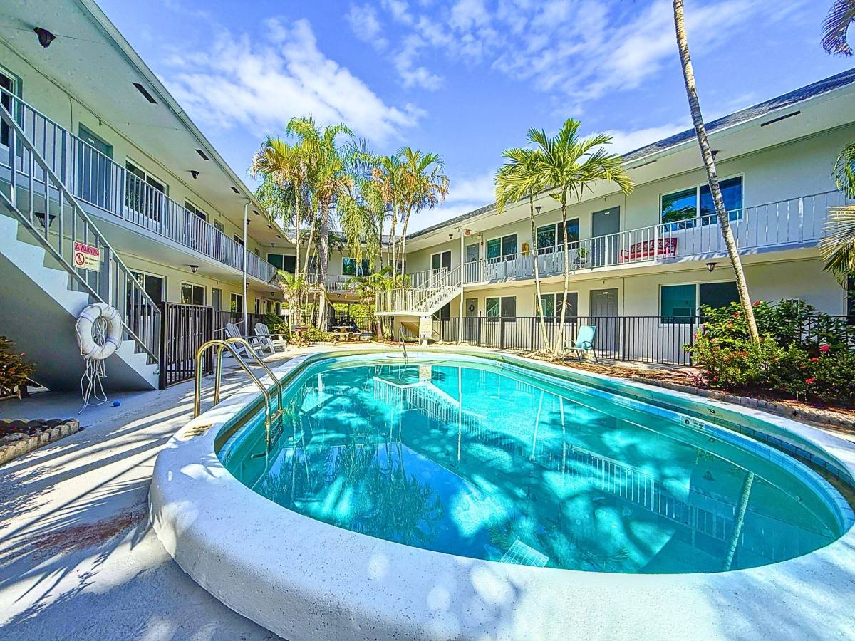 Apartment for rent at 901 NE 18th Court, Fort Lauderdale, FL 33305