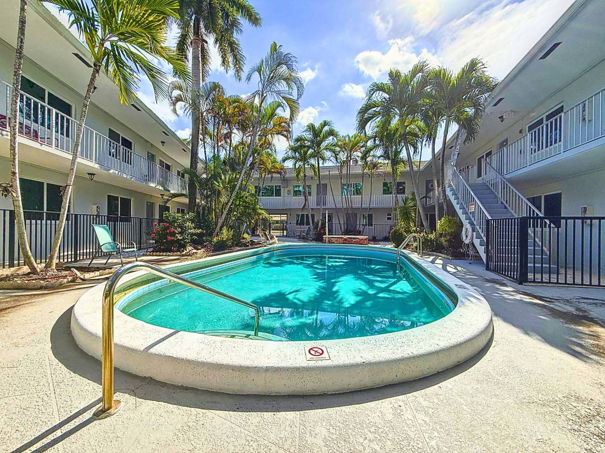 Apartment for rent at 901 NE 18th Court, Fort Lauderdale, FL 33305