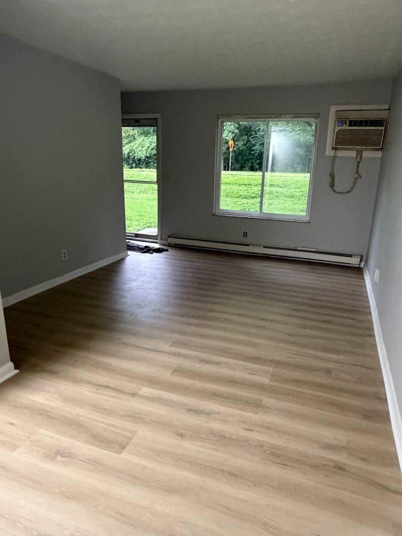 Apartment for rent at 607 S Linden Ave, Miamisburg, OH 45342