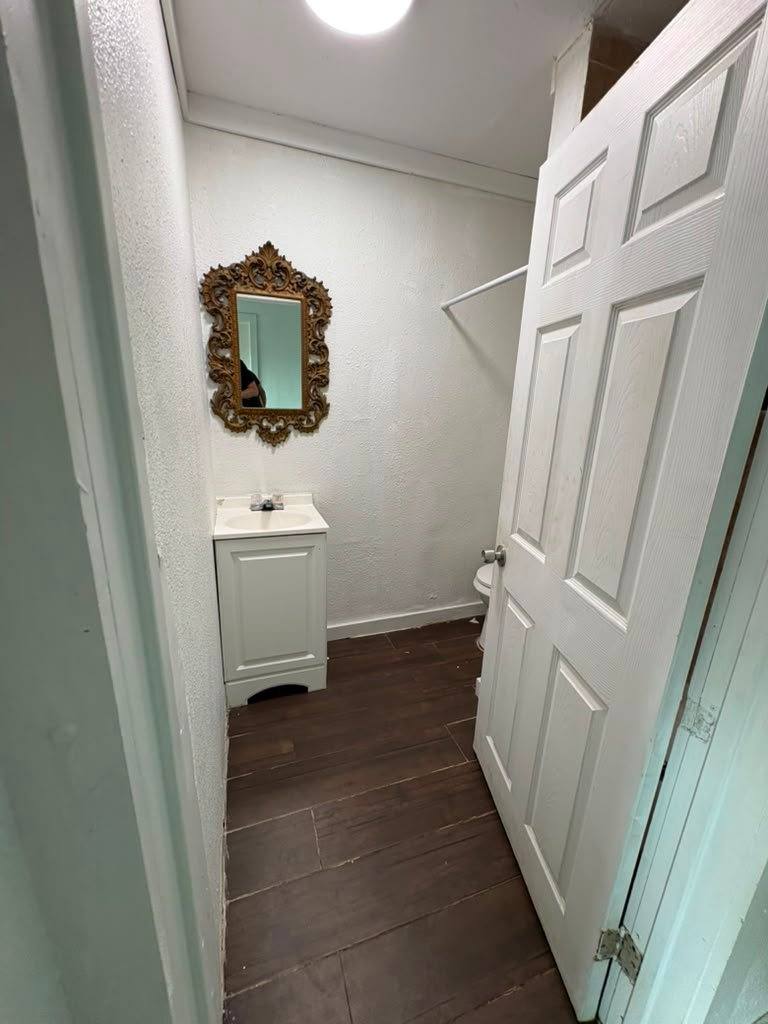 Apartment for rent at 122 W Washington Ave, Harlingen, TX 78550