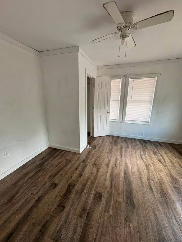 Apartment for rent at 122 W Washington Ave, Harlingen, TX 78550