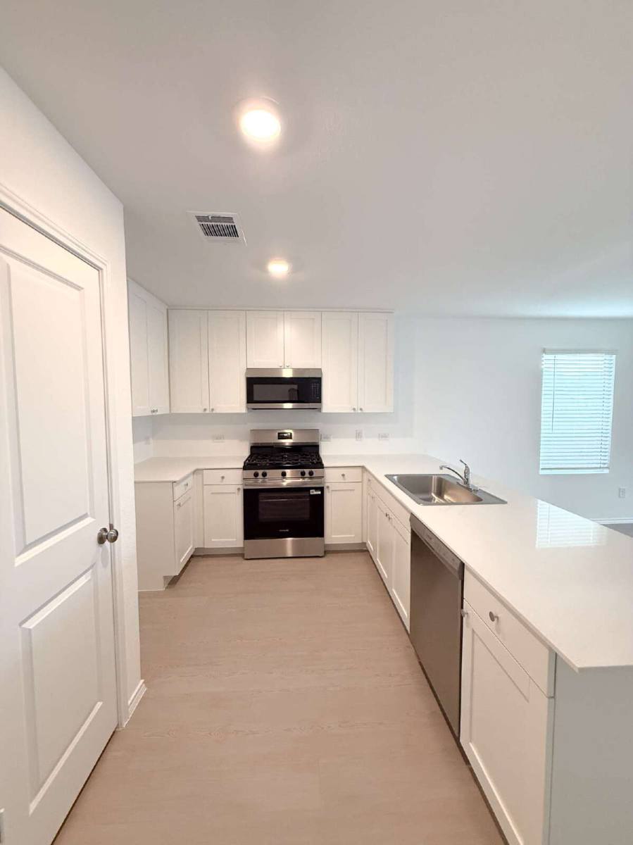 309 Trinity River Hollow, San Marcos, TX 78666 - House for Rent - Image 16