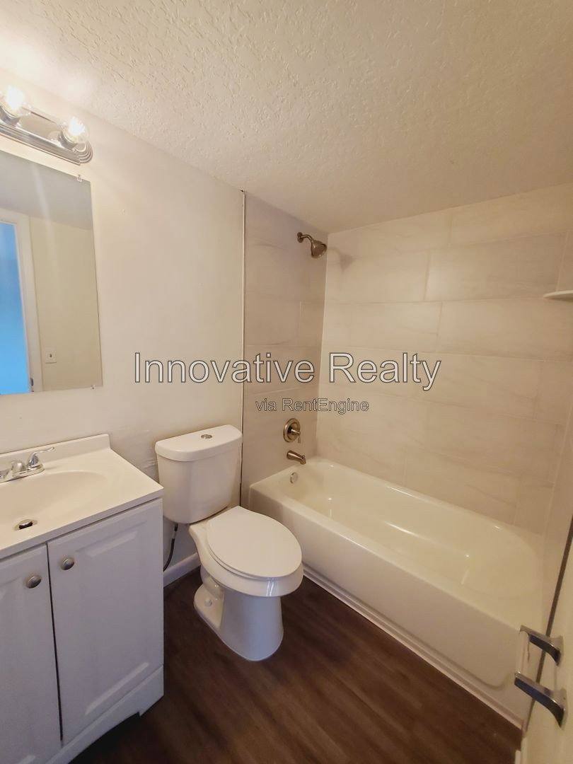Apartment for rent at 5266 Davisson Ave, Orlando, FL 32810