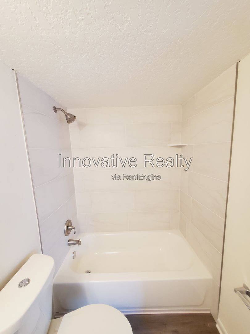 Apartment for rent at 5266 Davisson Ave, Orlando, FL 32810