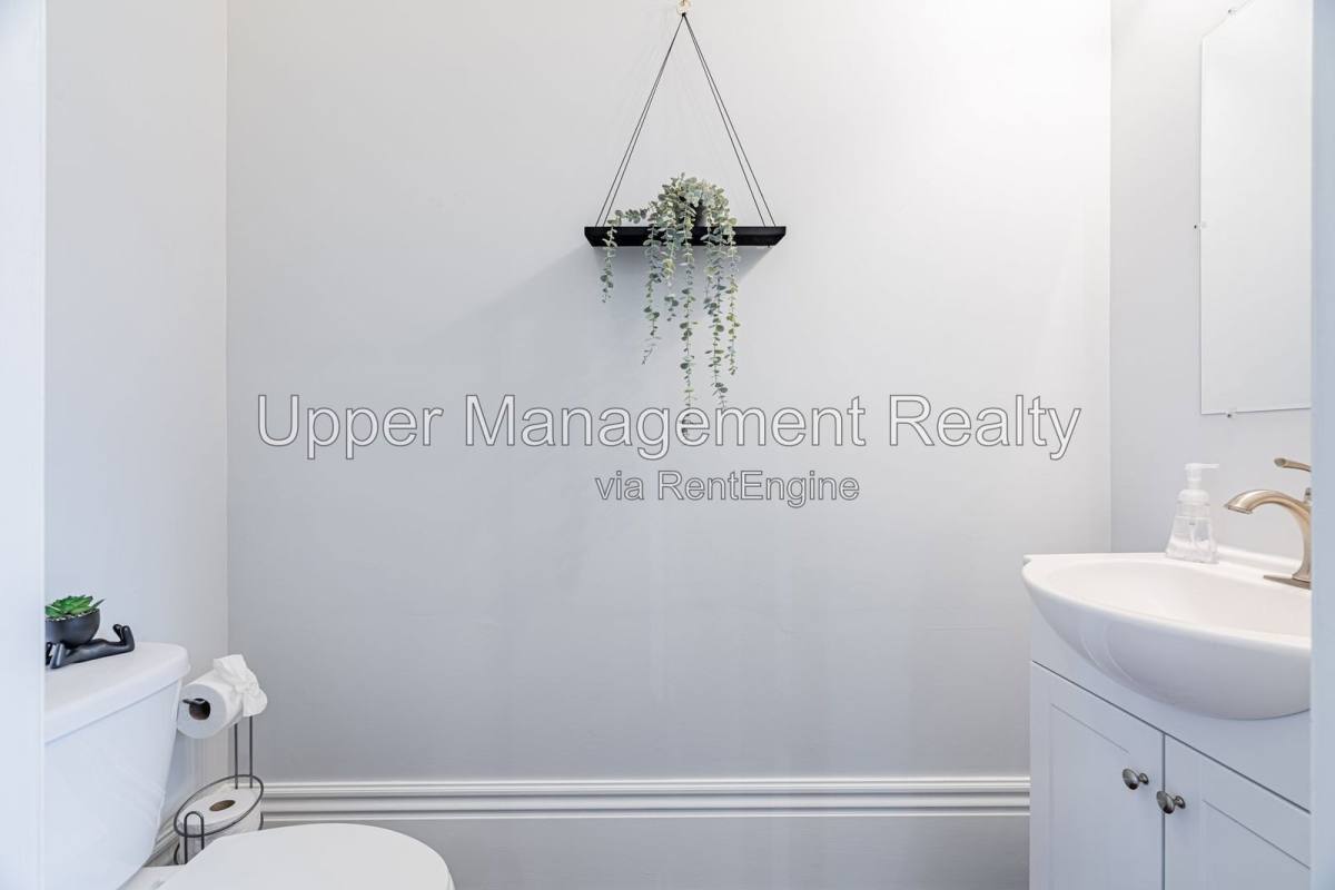 Apartment for rent at 1201 Baronne St #5, New Orleans, LA 70113