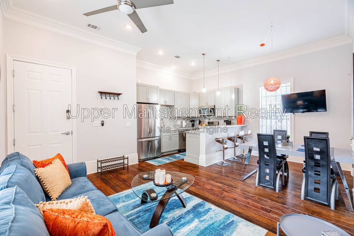 Apartment for rent at 1201 Baronne St #5, New Orleans, LA 70113
