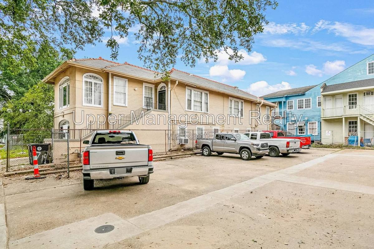 Apartment for rent at 1711 Saint Andrew St #1711 1A, New Orleans, LA 70113
